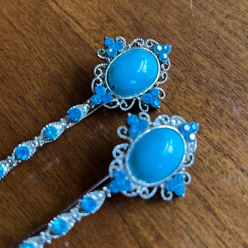 Metallic Rhinestones Hair Clips - Picture 2 of 8